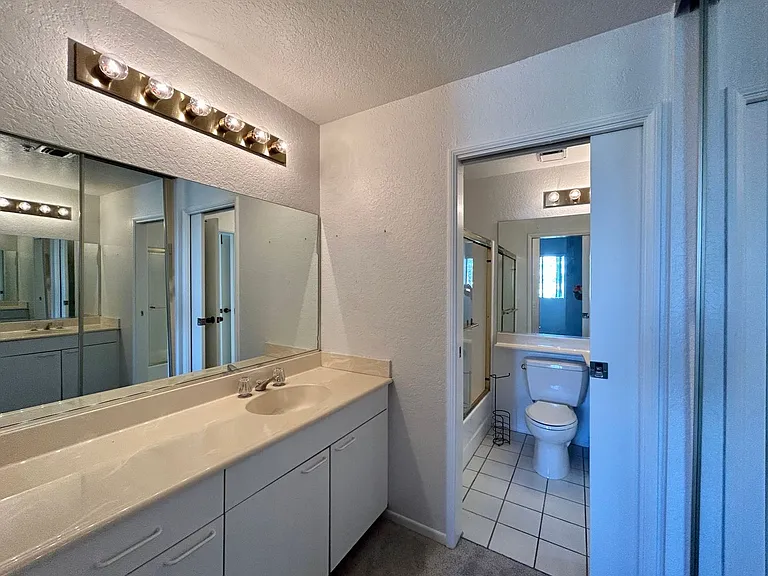 2601 S Broadmoor Dr #63 — Photo 19