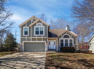 10018 N Highland Ter, Kansas City, MO 64155