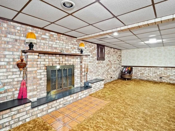 407 Old Colliers Way, Weirton, WV 26062