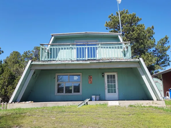 406 York St, Newcastle, WY 82701