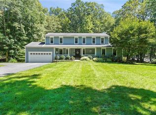 4 Fox Den Ln, North Salem, NY 10560