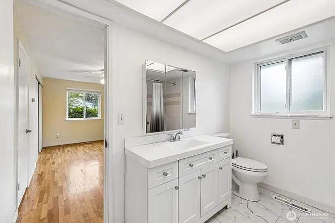 6202 84th St SW — Photo 5