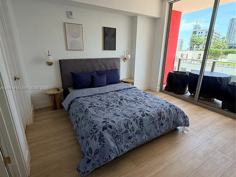 90 NE 32nd St #707 — Photo 8