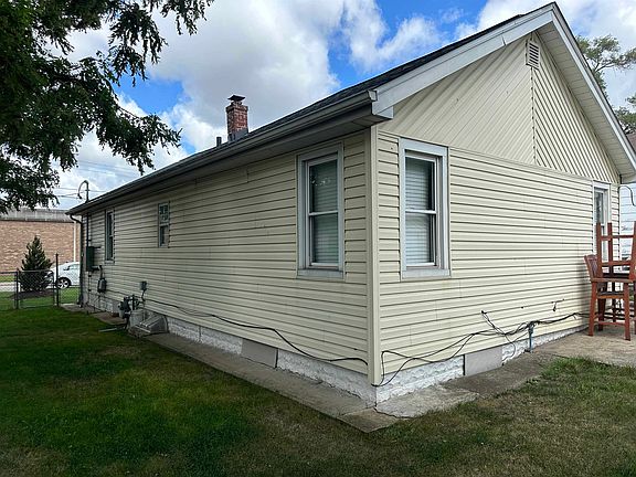 2nd image of 2614 S 5th St