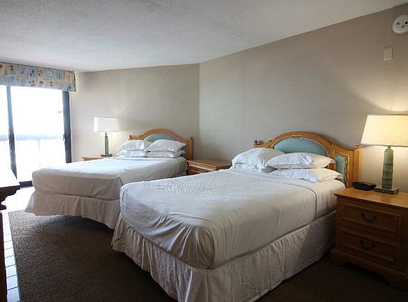 2nd image of 310 Padre Blvd
