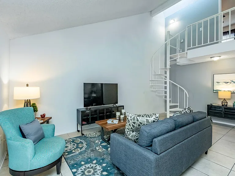 Urban Place Apartments — Photo 44
