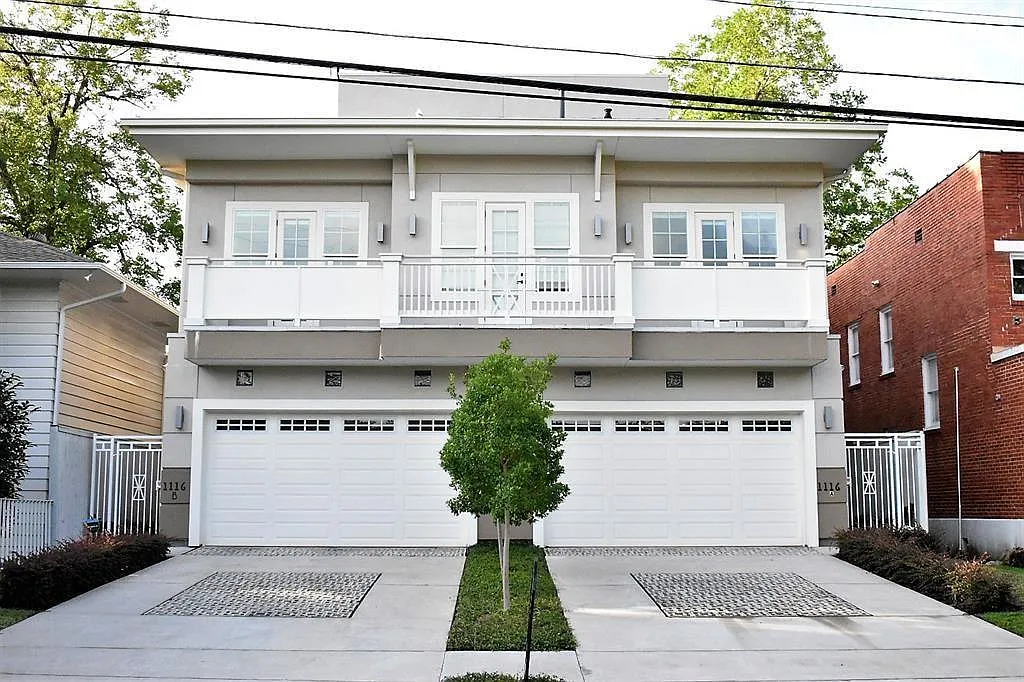 Building Photo - 1116 Bartlett St #B