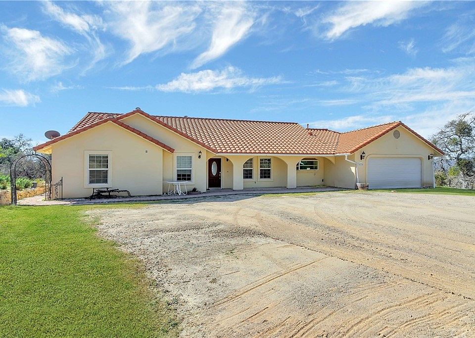 76334 Bryson Hesperia Rd, Bradley, CA 93426 Zillow