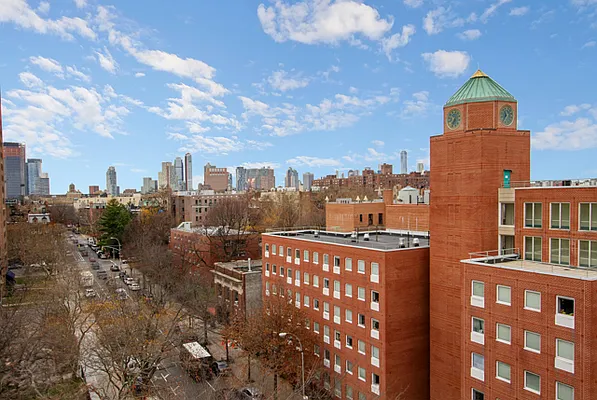 Sold by Compass | media 19