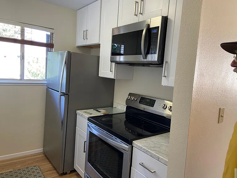 2638 Coffey Ln — Photo 14