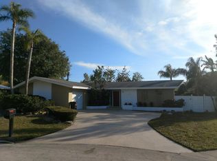 3066 Los Gatos Dr, Belleair Bluffs, FL 33770