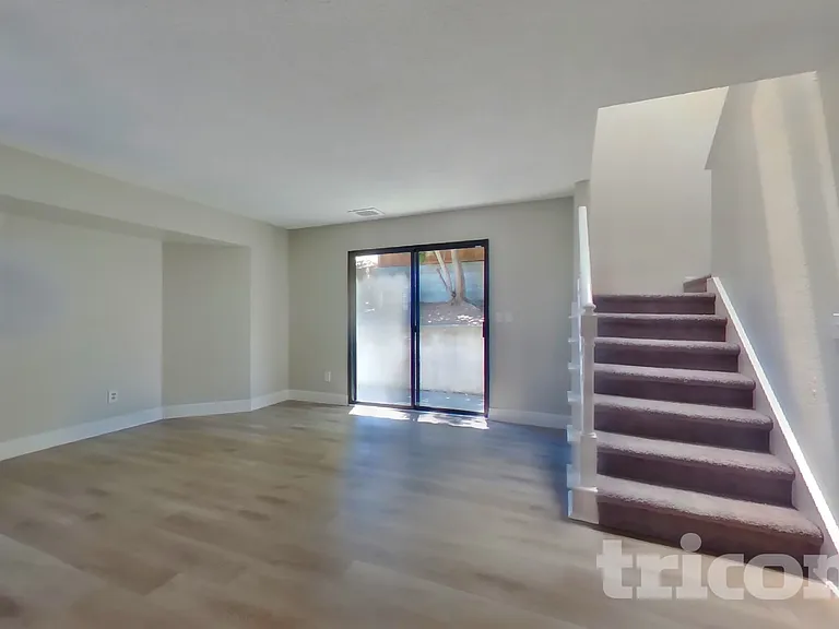 1344 Shaddick Dr — Photo 2