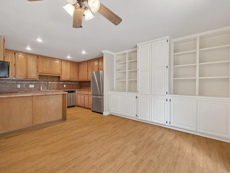 2500 Steck Ave #39 — Photo 3