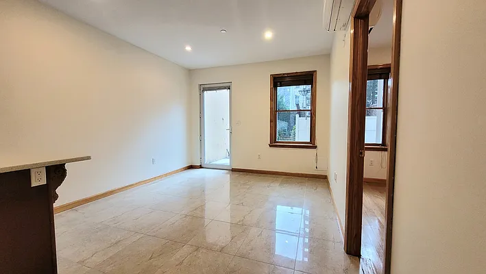 Rented by Oxford Property Group | media 2