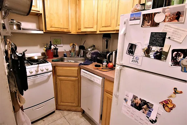 Rented by JK Dansar Corp | media 17