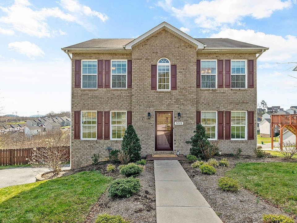 1st image of 555 Keystone Dr NW