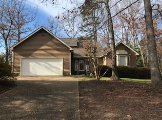 4530 Village Run Dr, Glen Allen, VA 23060