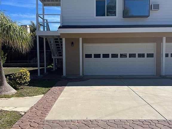 2nd image of 1415 E Hillcrest Dr #1