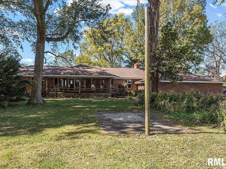 226 E 1200 North Rd, Morrisonville, IL 62546 Zillow