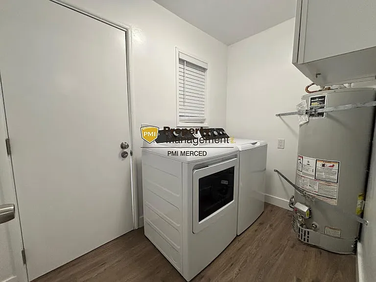 1405 Del Vale Ave — Photo 10