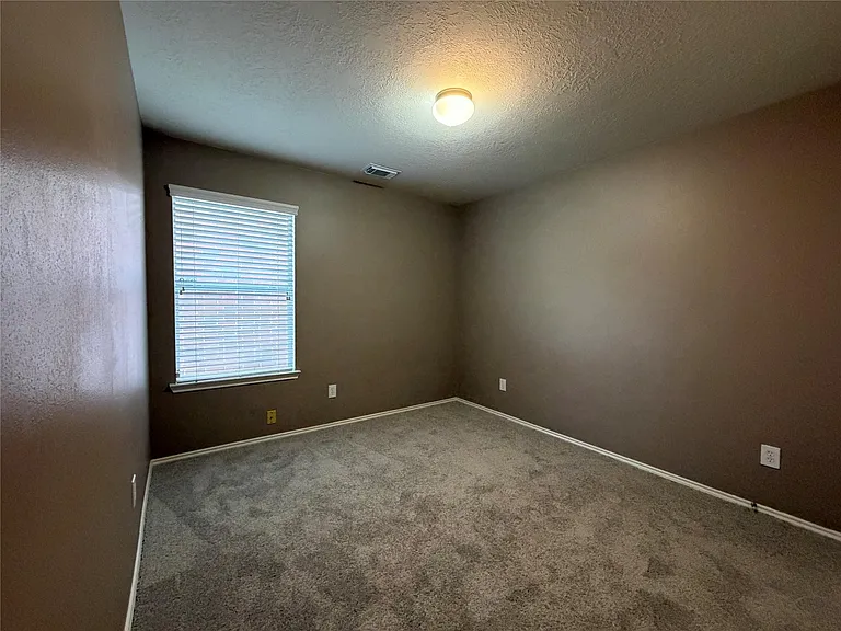 9510 Barr Spring Dr — Photo 18
