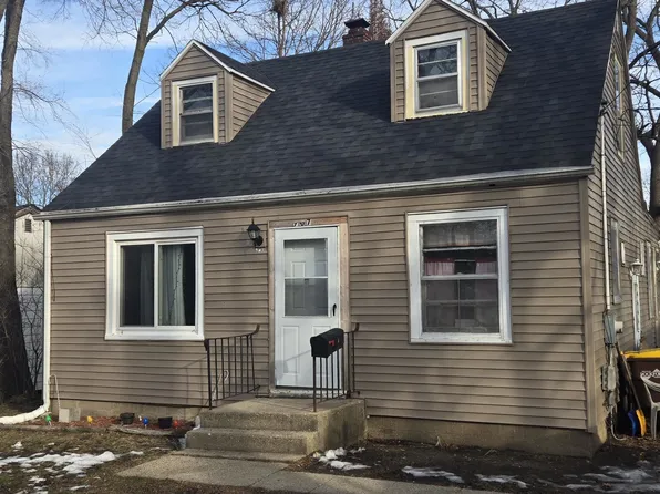 707 Royal Ave, Rockford, IL 61101