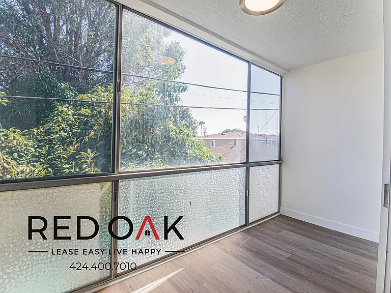 1035 Myrtle Ave #12 — Photo 8