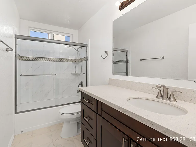 13327 Entreken Ave — Photo 25