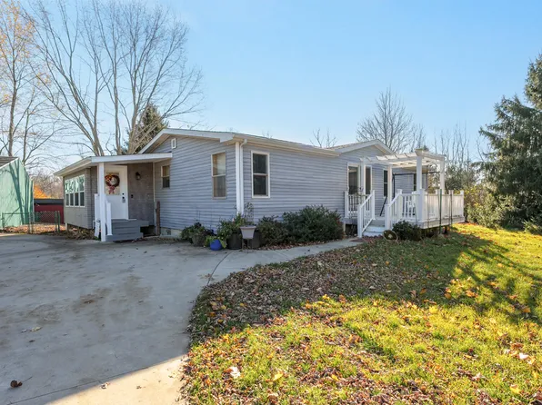 45645 48th Ave, Lawrence, MI 49064