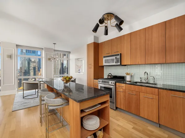 11 East 29th Street image 5 of 9