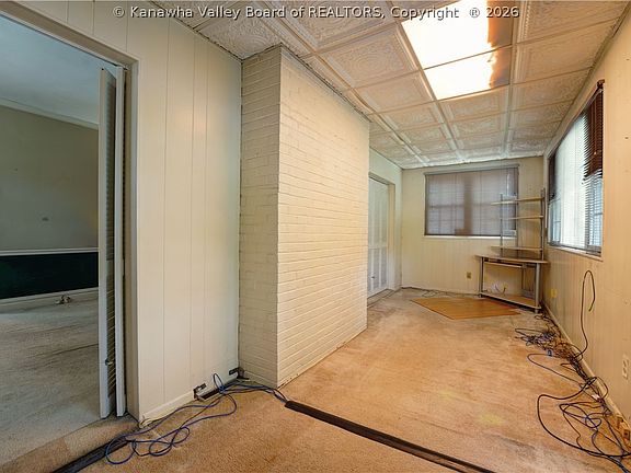 5th image of 305 Swarthmore Ave