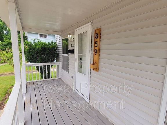 2nd image of 859 Thomas St SE