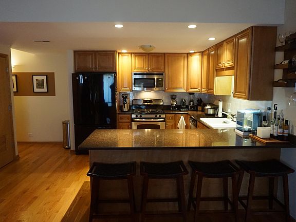4th image of 5761 W Higgins Ave #2-C