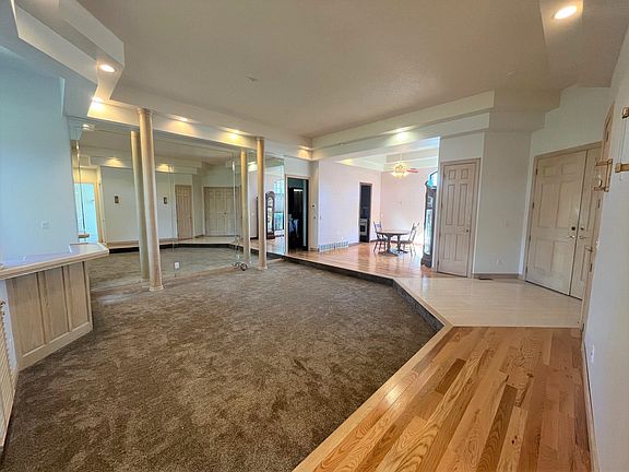 3rd image of 2303 Burleigh St