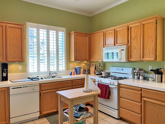4th image of 27 Rosier Cir