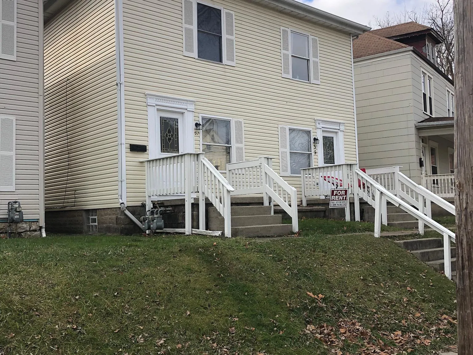 3 bed, 1.5 bath, 1230 sqft, $2,100 — Photo 1