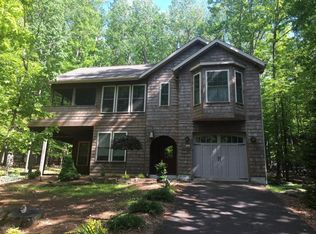 124 Muskegon Cir, Hazle Township, PA 18202