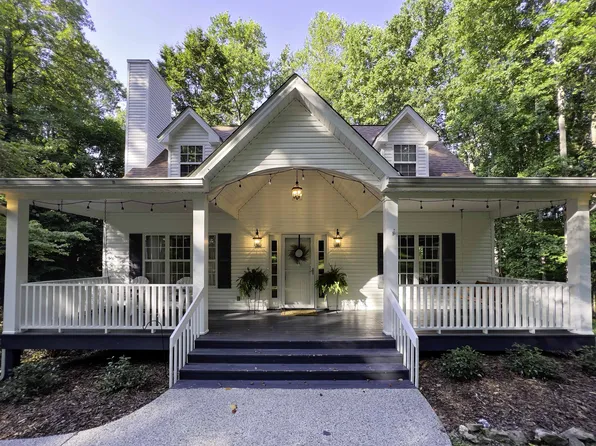 1012 Larkwood Rd, Kingston Springs, TN 37082