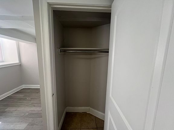 4th image of 57 Van Reypen St #B1e