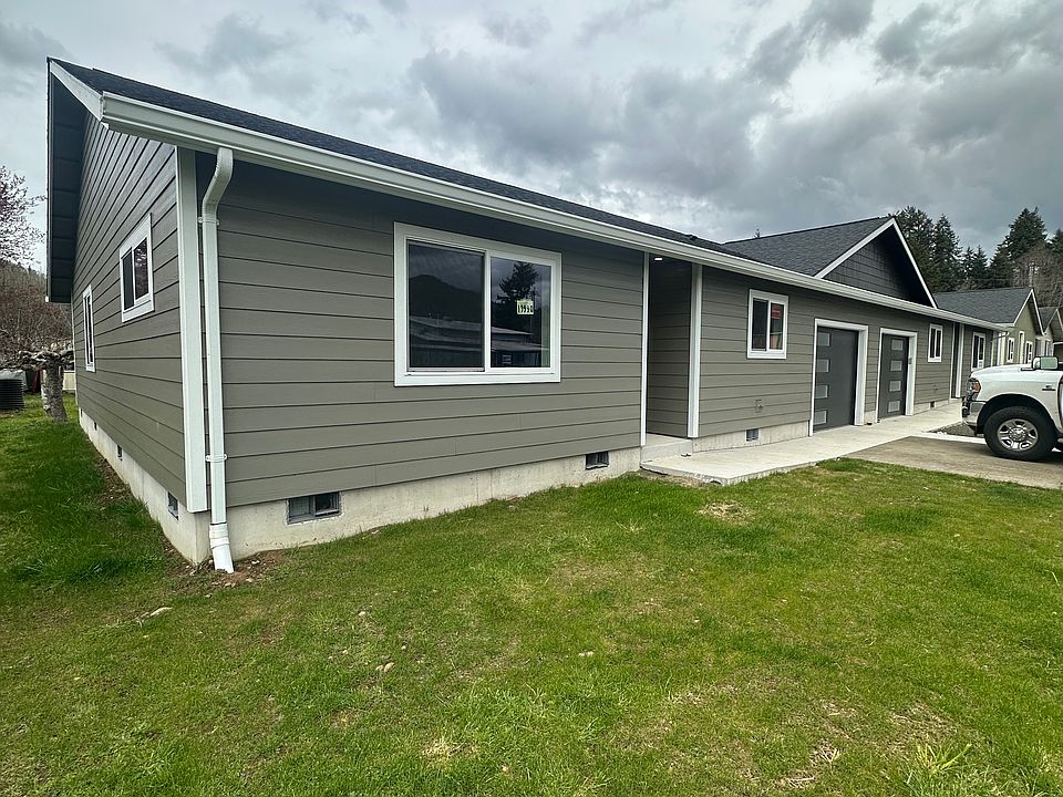 2nd image of 30555 Blaine Rd