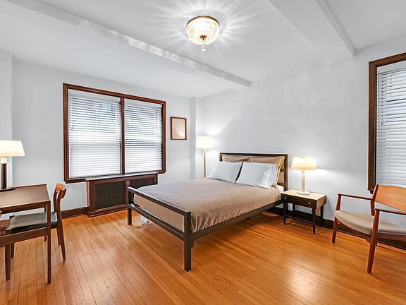 3rd image of 414 E 52nd St APT 7E