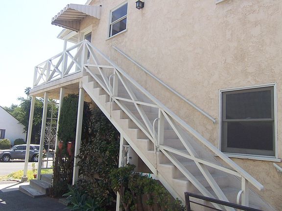 2nd image of 205 S Olive Ave APT B