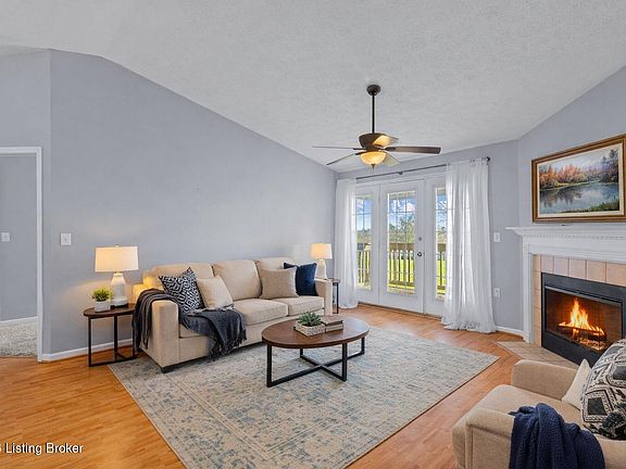 5th image of 1303 Swan Pointe Blvd Unit 202