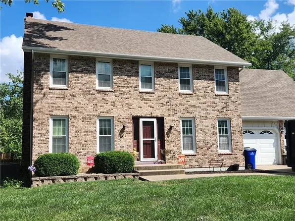 2126 E 152nd Ter, Olathe, KS 66062