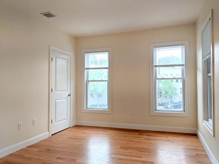 23 Thorndike St #3 — Photo 20