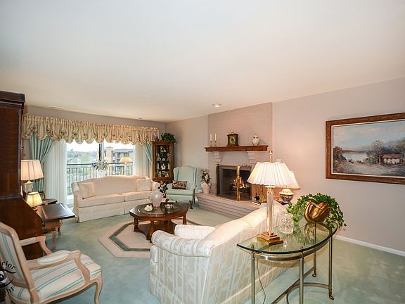 5th image of 701 Lake Hinsdale Dr APT 501