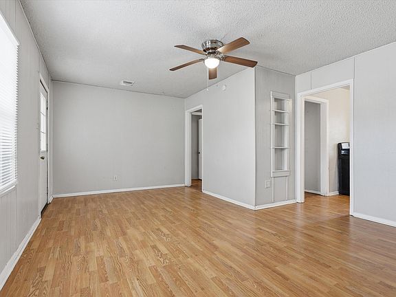 5th image of 3609 32nd St