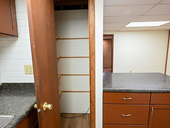 4th image of 616 W Washington St #20040687