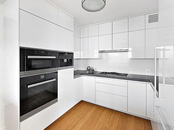 3rd image of 10 Little St W #34E