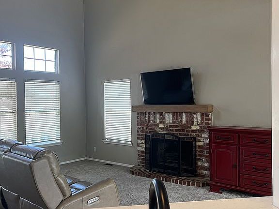 4th image of 3408 S Dogwood Pl